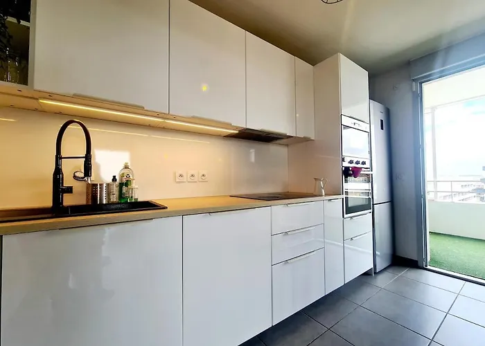 Apartamento De 4 Avec Terrasse De 150 M2 Et Parking Prive