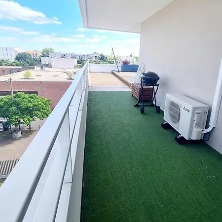 Appartamento De 4 Avec Terrasse De 150 M2 Et Parking Privé *