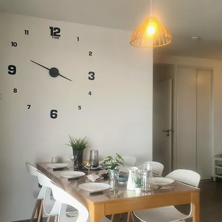 De 4 Avec Terrasse De 150 M2 Et Parking Prive Апартаменты *