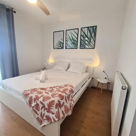 De 4 Avec Terrasse De 150 M2 Et Parking Privé Appartamento Tolosa